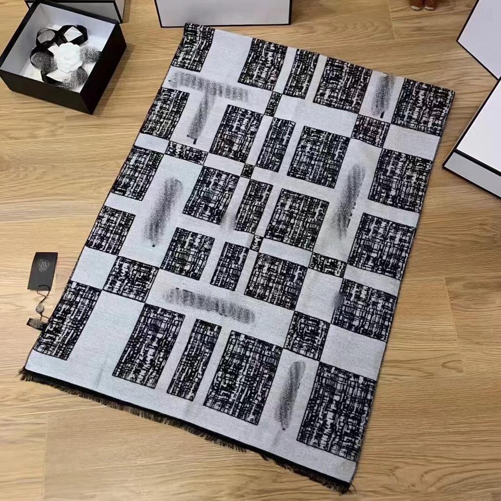 C Family Double-Sided Cashmere Scarf: Warm Christmas Gift, Versatile Colors