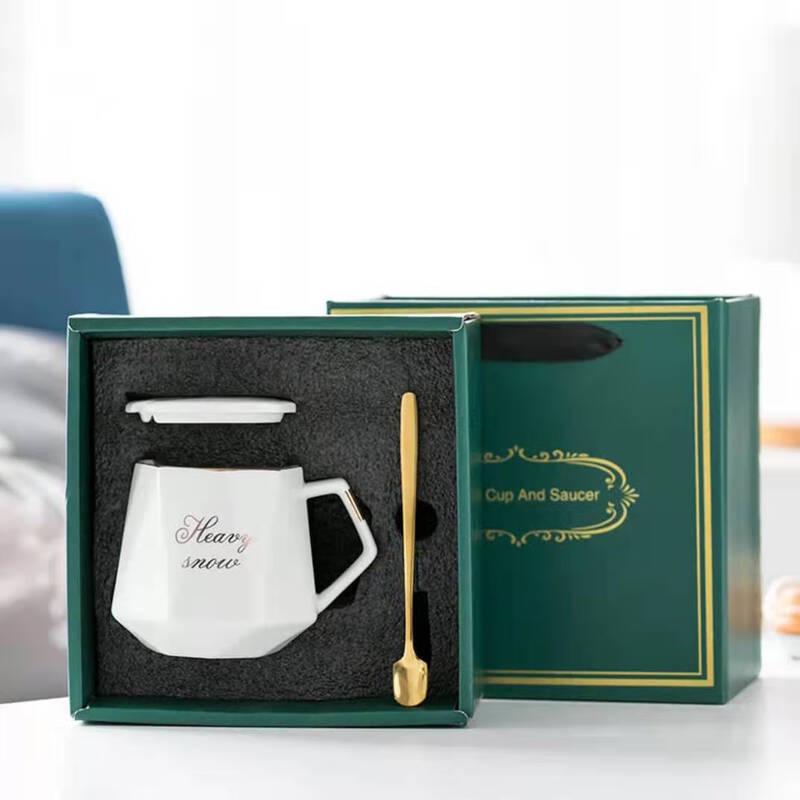 Elegant Ceramic Coffee Mug with Lid and Spoon