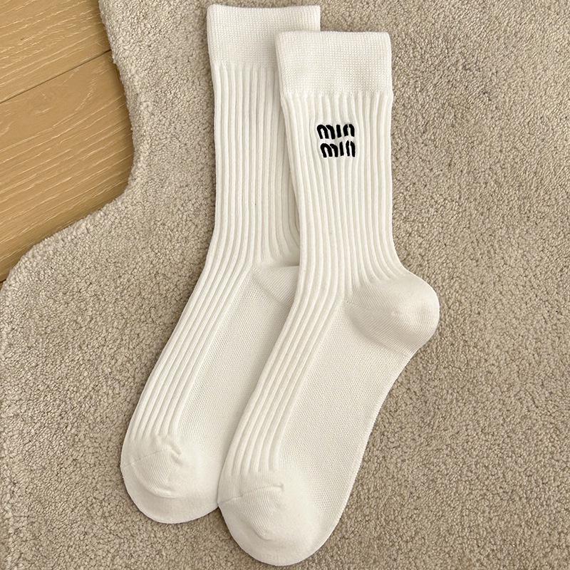 Women's Off-White Slouchy Mid-Calf Socks - Autumn/Winter Gray with Embroidered Personality, Sweat-Absorbent Cotton, Miu Style.