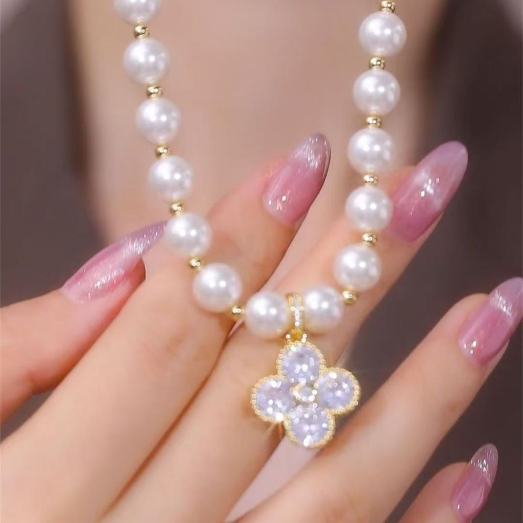 Four-Leaf Flower Pearl Necklace Women'S High Sense Versatile Temperament Zircon Pendant