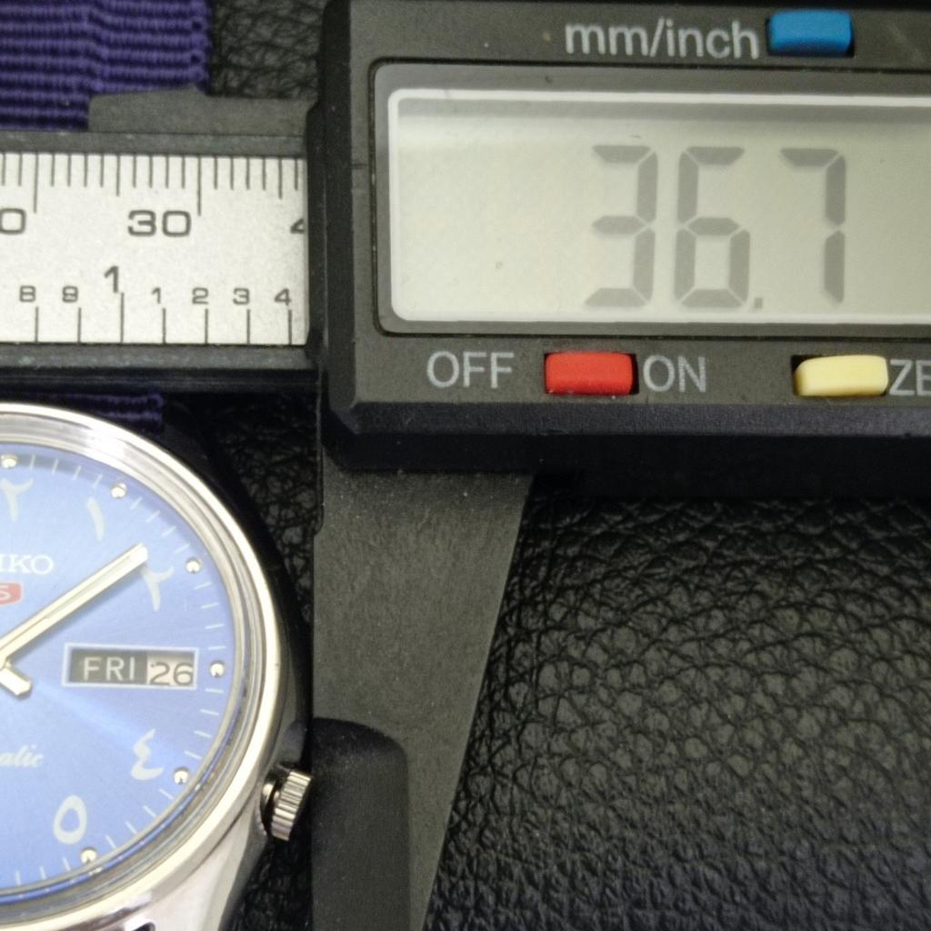 Seiko 5 AUTOMATIC 7019A VINTAGE JAPAN MENS ARABIC BLUE DIAL WATCH A701457-5 R206b-a701457