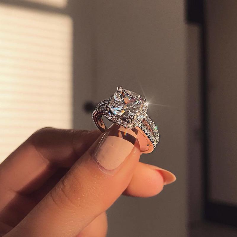 

Гламур женщин обручальное кольцо обручальное кольцо моды женские аксессуары