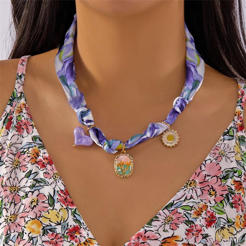 Bohemian Style Satin Bandana Scarf Necklace Vintage Flower Heart Bow Cherry Charm Scarf Pendant Fashion Women Jewelry Accessory