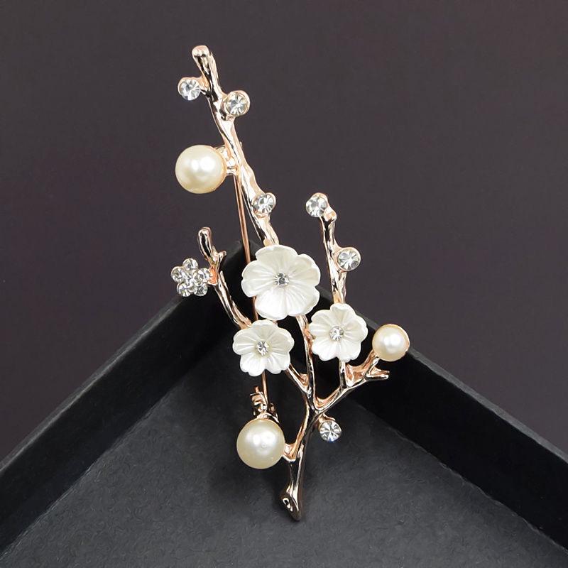 Elegant Crystal Shell Plum Blossom Brooch Pin for Women