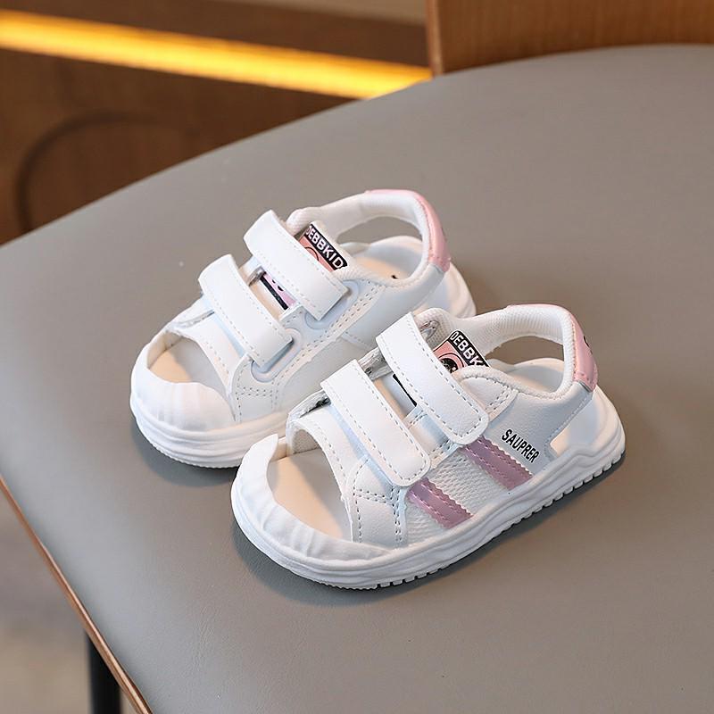 Toddler Closed-Toe Sandals for Boys and Girls, Ages 0-3.5, Soft Sole, Breathable White Shoes.