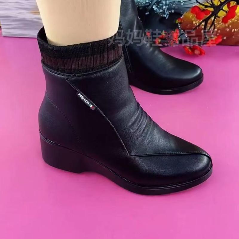 Large size short boots women's winter new shoes soft sole soft surface slope sole women's cotton shoes rubber non-slip wear-resistant women