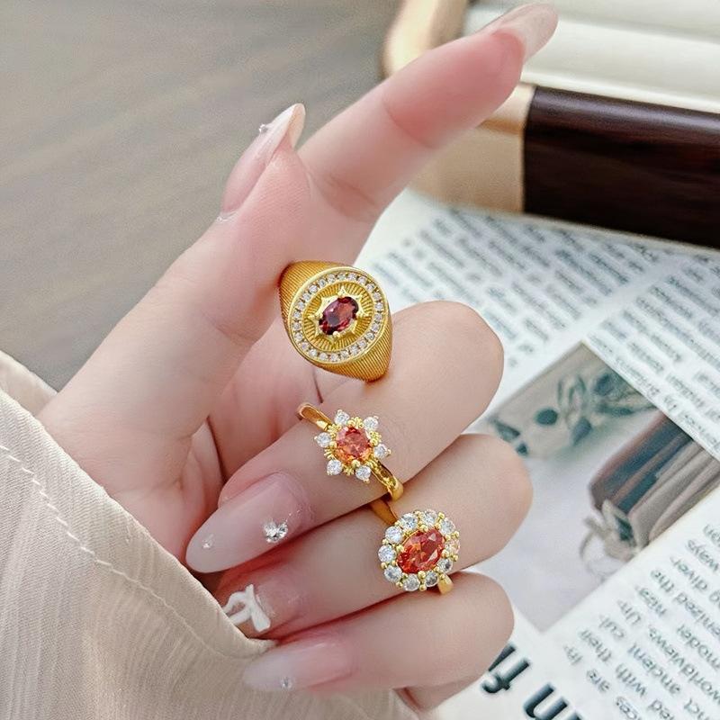 Medieval Vintage Lace Red Zir*****Pen Ring Women'S Niche High-End Light Luxury Index Finger Ring
