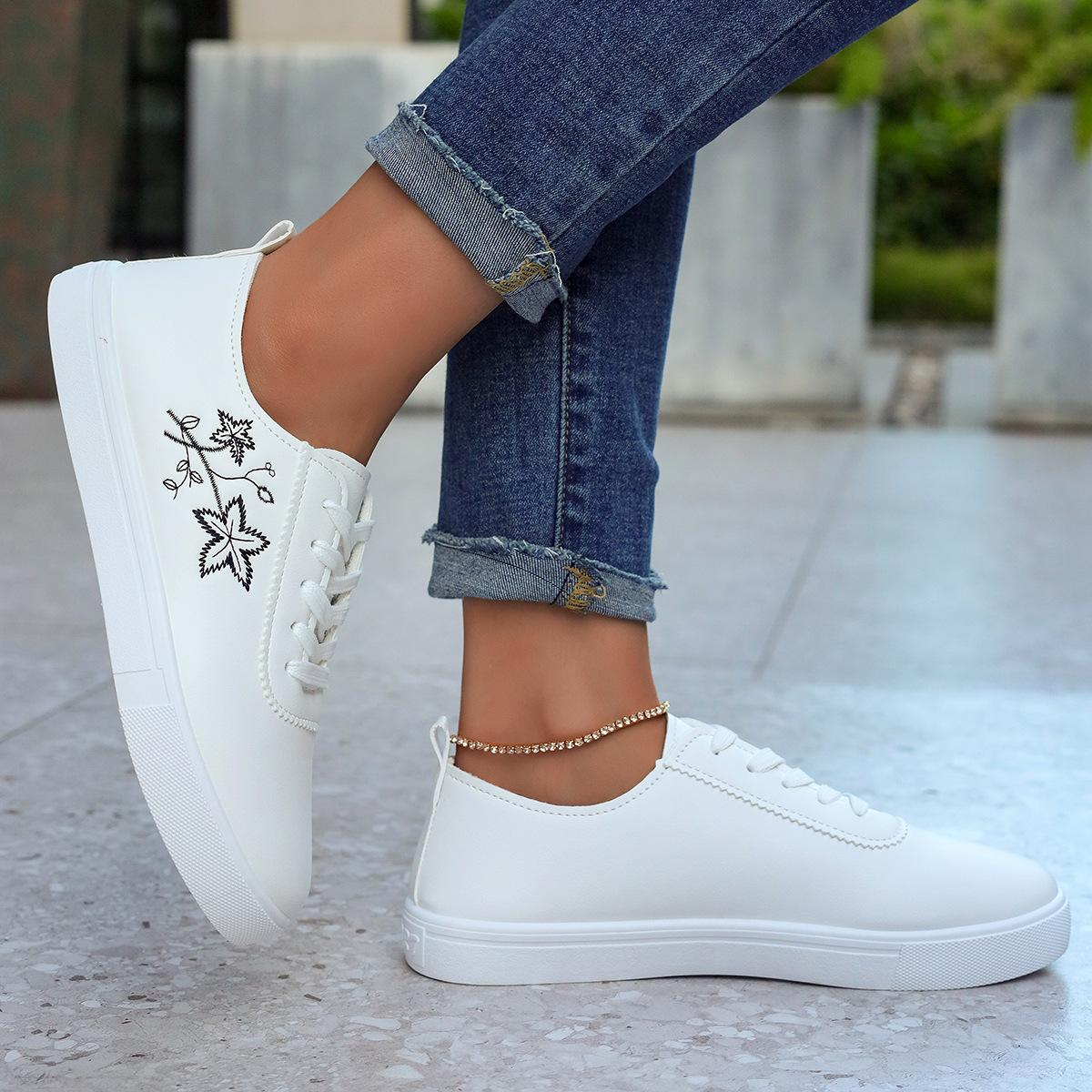 

Мода 2025 Весна Новая Мода Круглый Носок Принтованные Дизайнерские Вулканизированные Туфли Для Улицы Ходьба Перекрестная Шнуровка Толстая Подошва Нескользящие Плоские Туфли 42