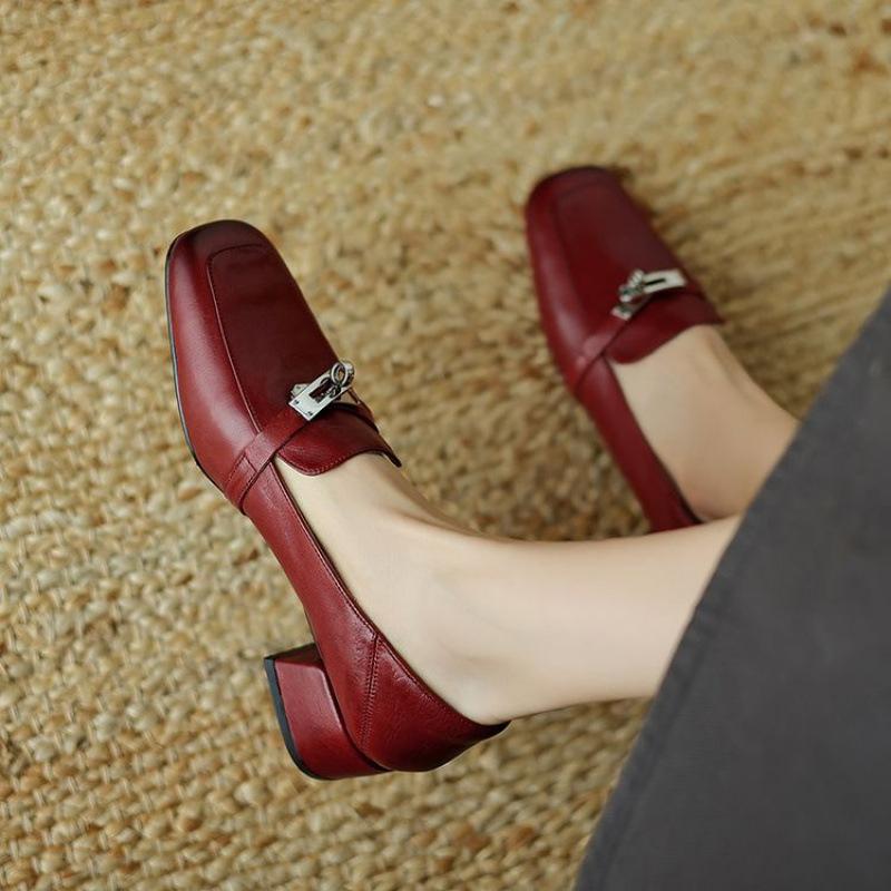 Casual square heel small leather shoes new fashion single shoes women's headgear and feet one pedal beef tendon sole large size medium heel fashion