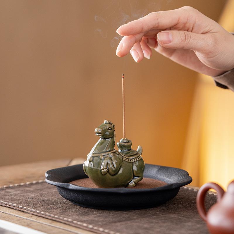 Porcelain Horse Stick Incense Holder Creative Tea Table Ornaments Aromatherapy Burner Fragrance Censer Home Decor