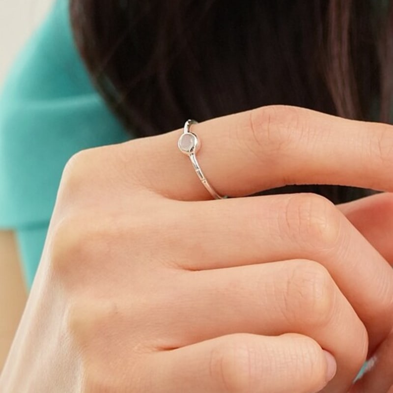 BELLOOGGI Moonstone Ring