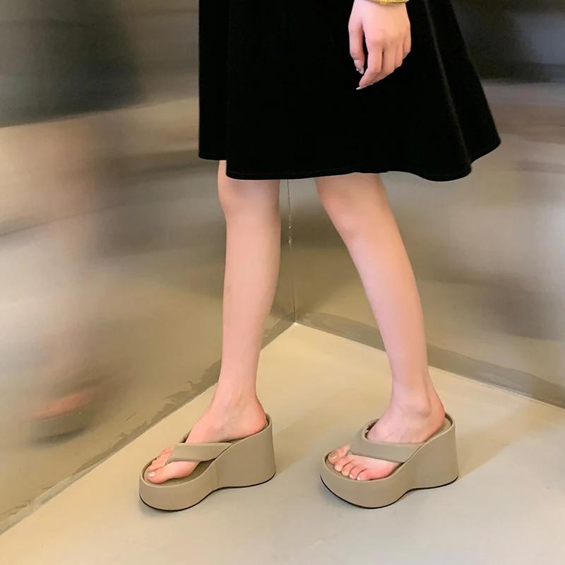 Damskie Klapki Klipsy na Palce Sandały Koturnowe 2026 Lato Gruba Platforma Sandały Plażowe Kobieta Gruba Podeszwa Kapcie na Wysokim Obcasie Klapki
