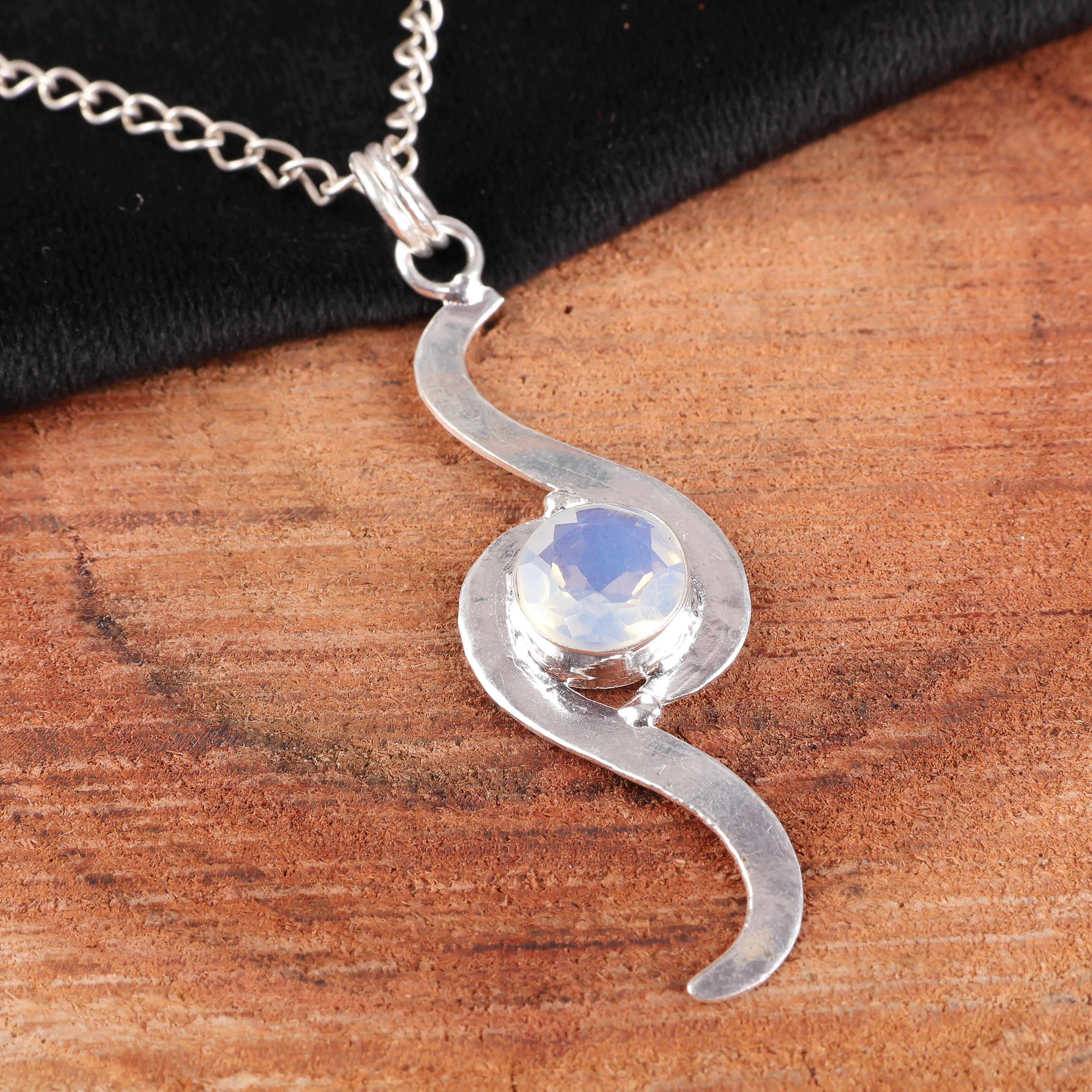 

Украшения из молочного опала, Красивая серебряная подвеска ручной работы, Ювелирные изделия из стерлингового серебра 925 пробы, Подвеска для медитации, Подарок для бабушки 2.59 inches белый