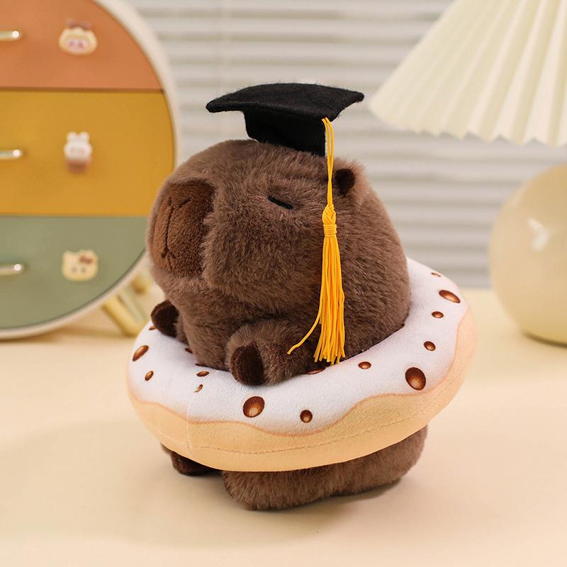 12cm Cartoon Spaß Abschlusskappe Capybara Plüschtier Anhänger Schwimmring Arzthut Frosch Capybara Plüschspielzeug Heimdekoration Geschenk für Kind