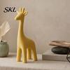 3D Printed Giraffe Figurine Desk Decor, Modern Cartoon Animal Statue, Minimalist Small Statue Bedside Table for Living Room Entryway, Home Gift