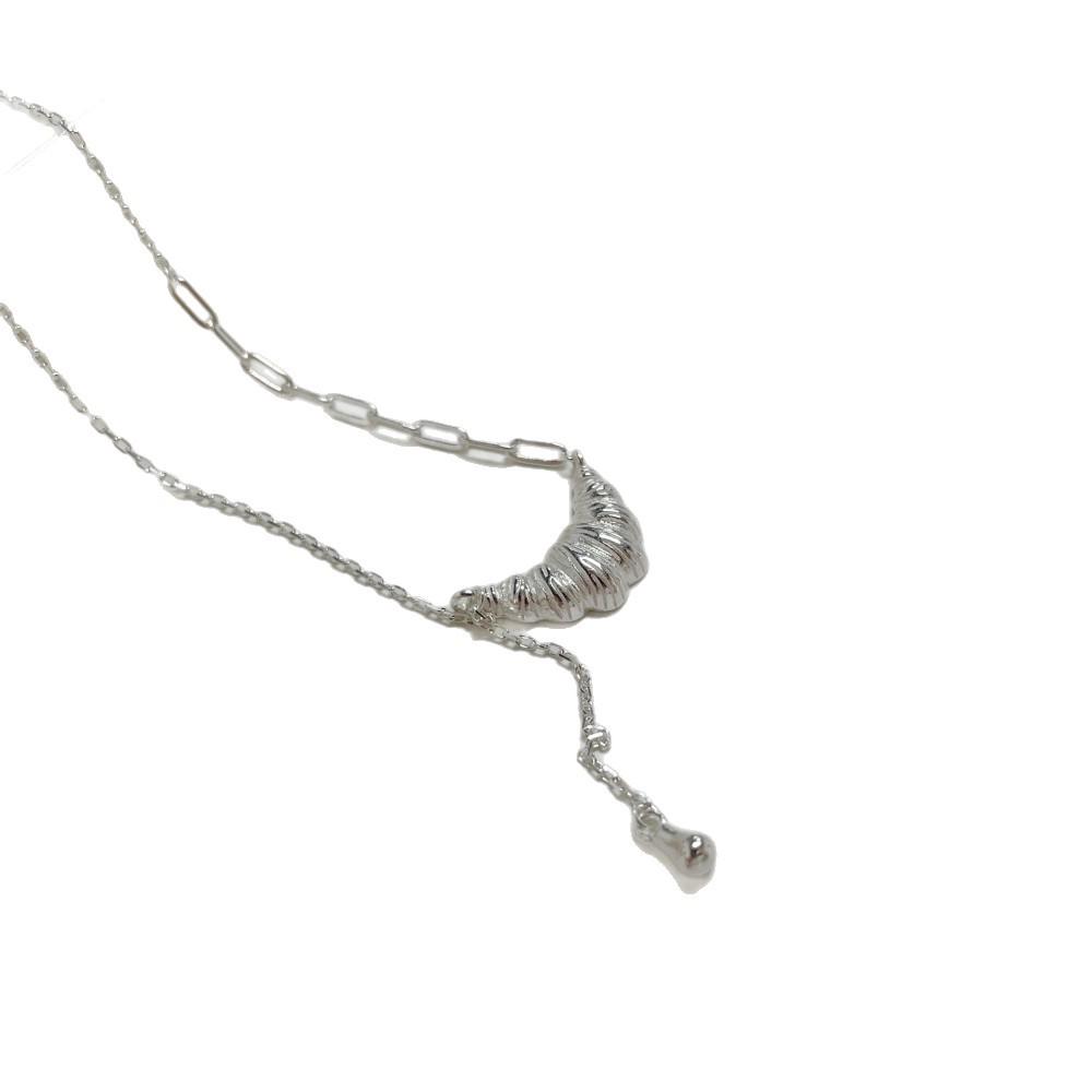 Sterling Silver Croissant Tassel Necklace – High-End Fashion, Versatile Light Luxury Clavicle Chain for Women