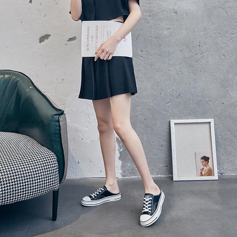 Women's shoes 2025 new heelless lazy shoes women's little white shoes half tray Korean version summer flat sandals spot