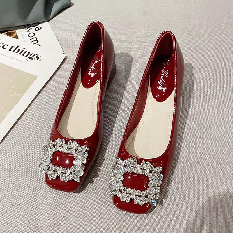 Square Buckle Rhinestone Thick Heel Single Shoes Women's New Patent Leather Square Head Shallow Mouth Shoes Medium Heel Commuter Shoes