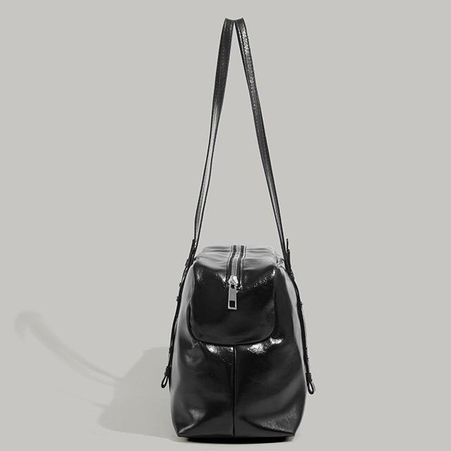 Women's Bag New Retro Underarm Bag Large Capacity Commuter Bowling Bag Niche High-End Feel Single Shoulder Handbag Trendy