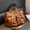 Fashion Shoulder Bag for Daily Commuting, Large Capacity Tote, Cross-body Style, Soft Leather Bag for Europe and America, Suitable for Travel