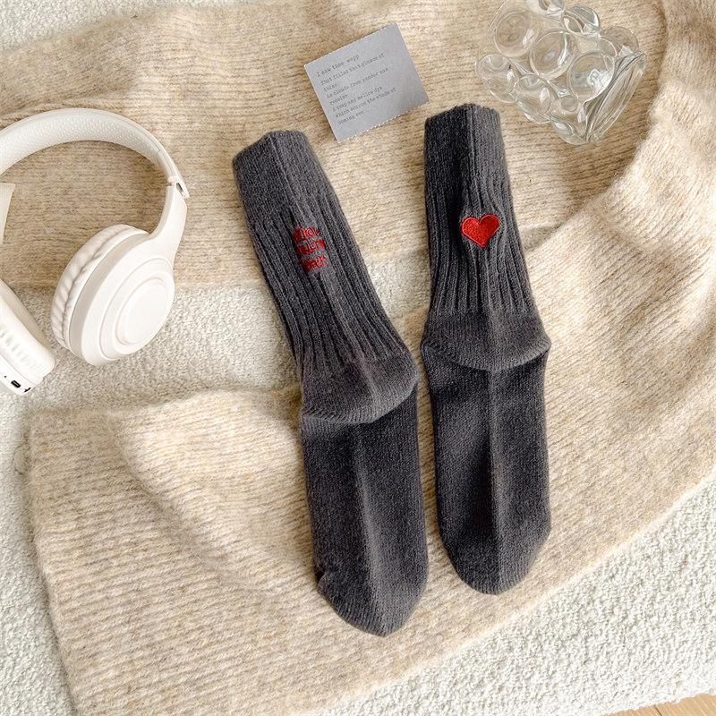 

Deer Fleece Stacking Socks Solid Color Heel Left And Right Foot Embroidered Medium Tube Cashmere Socks Thickened Thermal Socks Women one size fits all