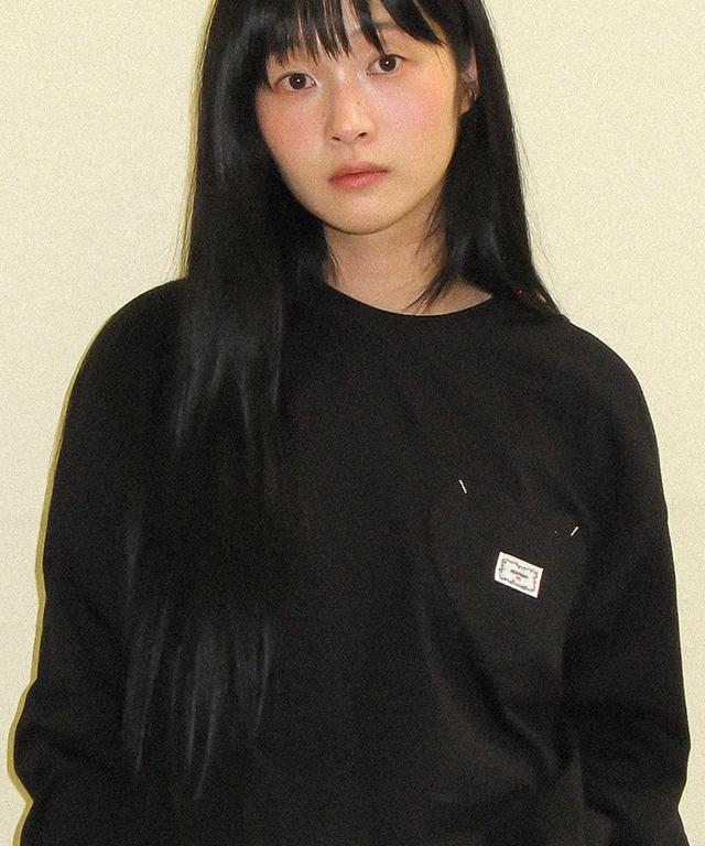 RONRON Heart Pocket Over Fit Long Sleeve T Shirt Black