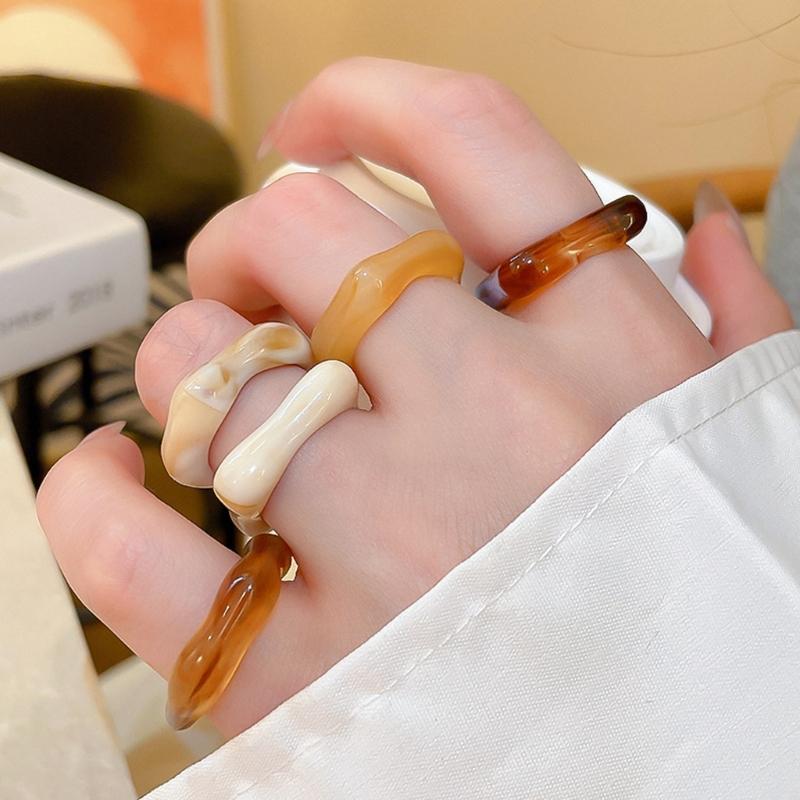 Pack of 5 Artisanal Crafted Acrylic Ombres Rings for Women Gradient Color Marbled Stackable Everyday Jewelry Gift