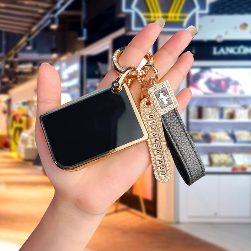 Lynk & Co 06 Key Case 2023: Limited Edition, New Model, Unisex Car Bag with Cute Buckle Shell.