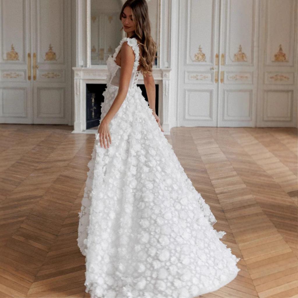 White Three-dimensional Flower Lace-up Ball Dress 1011 New Elegant High Split Sexy Sleeveless Light Wedding Dress
