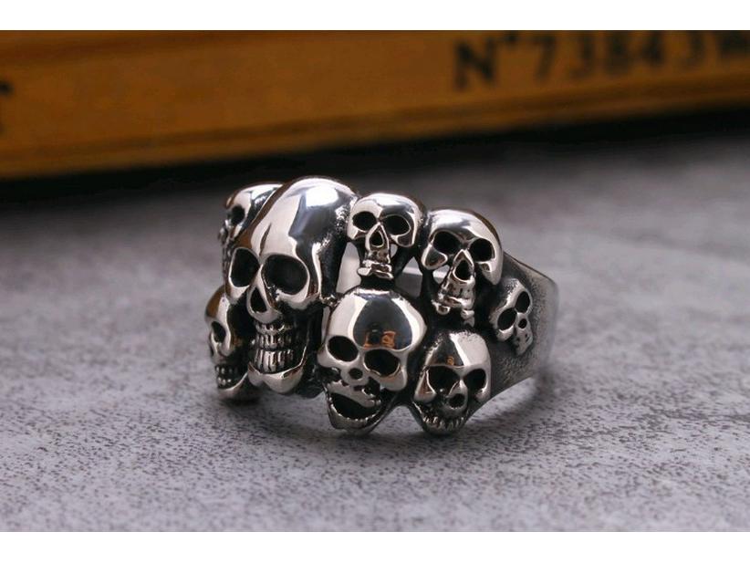 Jianjie Europäisch-Amerikanischer Totenkopfring: Dominanter Herren Retro Geisterkopf Schmuck