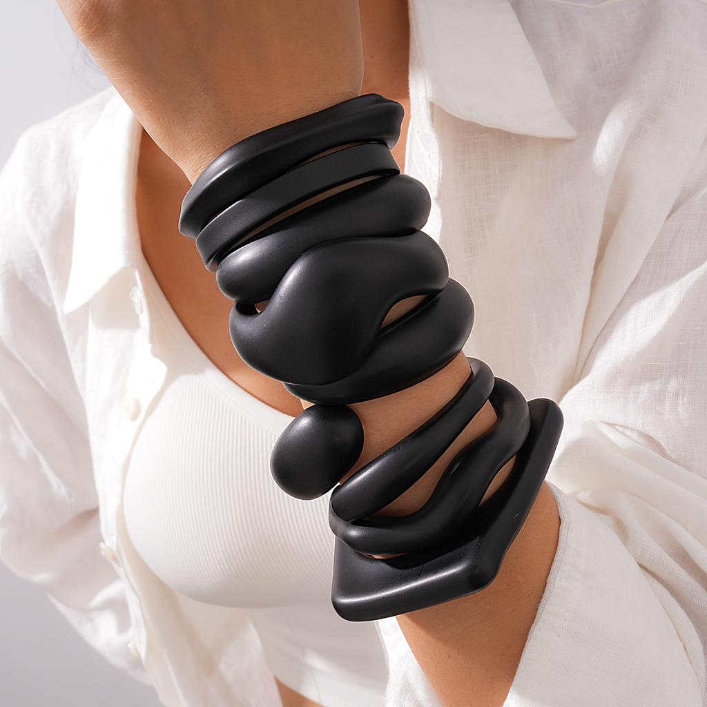 DIEZI Fashion Vintage Black Cuff Bangles Hip Hop Geometric Irregular Acrylic Resin Wide Bangles Bracelet Women Men Jewelry