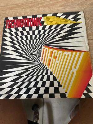 7-Zoll-Schallplatte TECHNOTRONIC Megamix SYR17 Swanyard 1990 Frankreich Rock Gebraucht