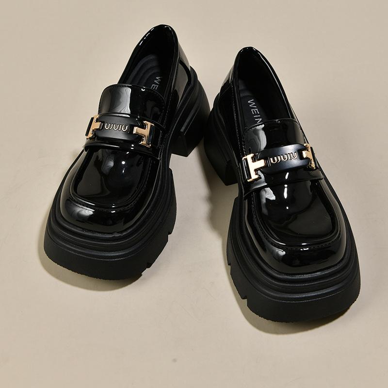 Black platform loafers women's spring and autumn 2025 new retro thick heel single shoes muffin platform British style small leather shoes