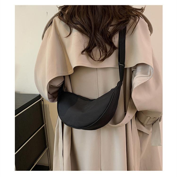 Women Solid Color Zipper Dumpling Bun Crossbody Bag Leisure Inclined Shoulder Bags Adjustable Band Strap Armpit Handbag