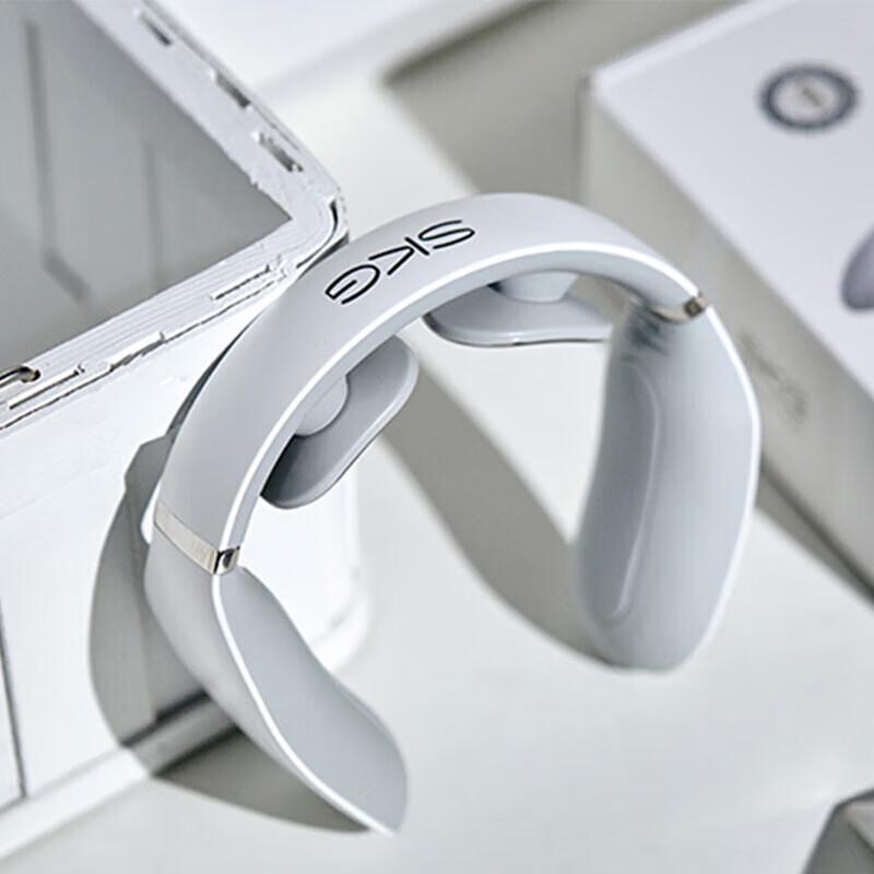 SKG Smart Neck Massager with Heat and Pulse