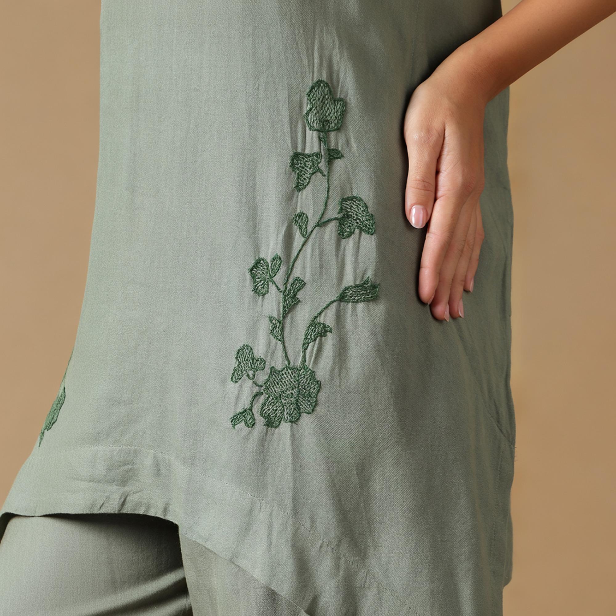 Green Handcrafted Freesize Kaftan Top with Pant L зелёный