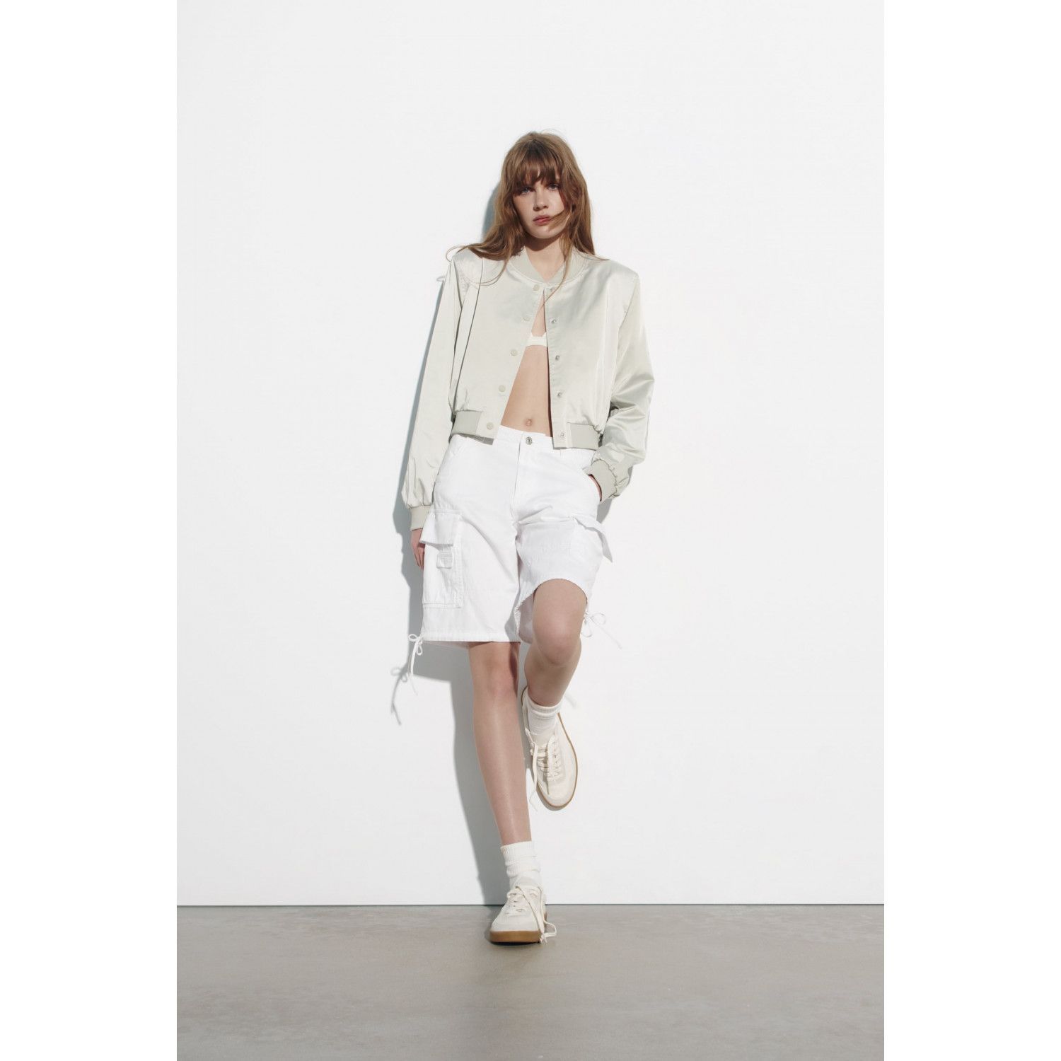 

SATIN CROPPED BOMBER JACKET