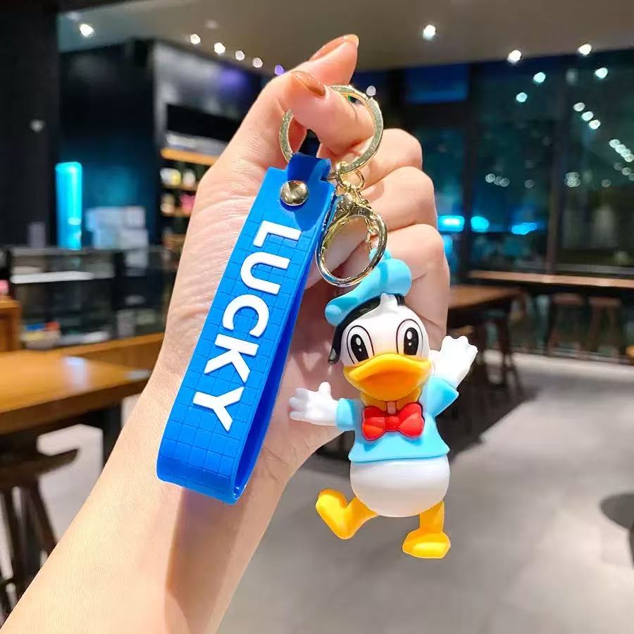 Donald Duck Classic Mickey Minnie Donald Duck Keychain Pendant Car Keychain Promotional Gift Night Market