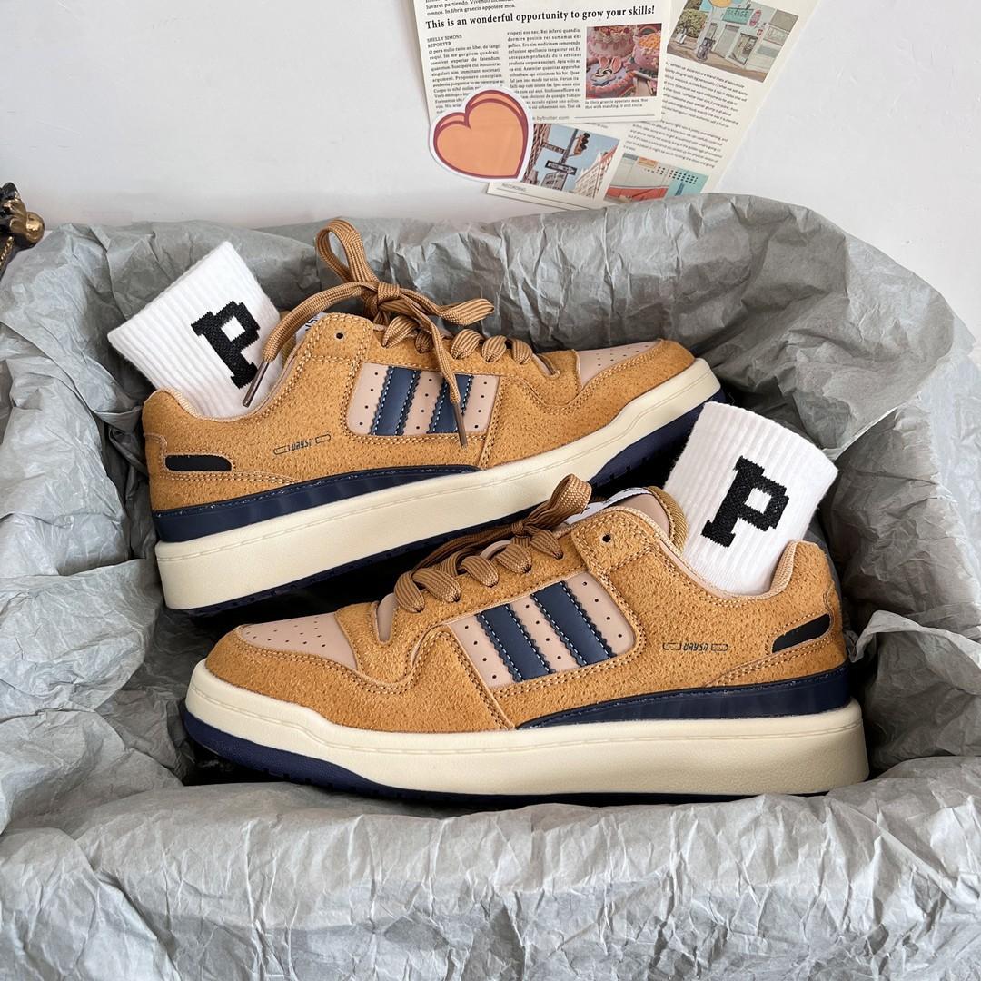 

2025 супер огонь женская обувь стиль Гонконга спортивная повседневная обувь пара белая обувь оригинальная нишевая универсальная обувь для скейтборда 40