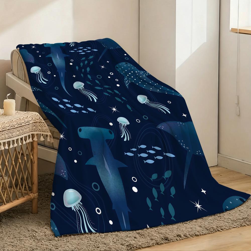 1pc shark print Throw Lightweight 240g Flannel Blanket Soft Skin-friendly for Summer Cooling 75x90cm