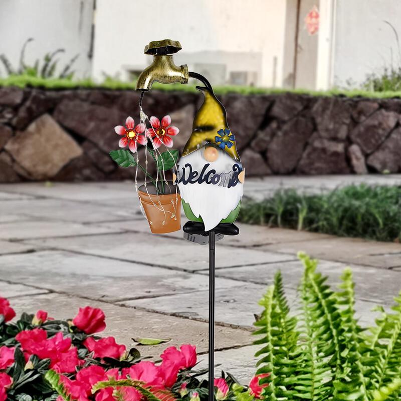 NuFeng Outdoor Solar Gnome Garden Sprinkler Light
