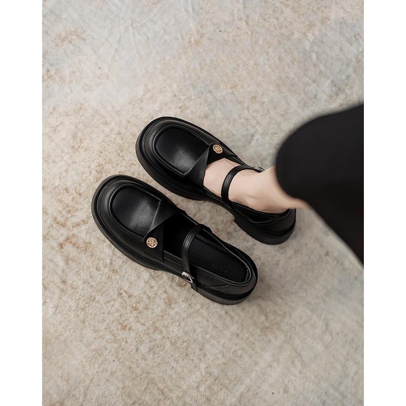 

College style small leather shoes women s spring and autumn 2025 new Mary Jane shoes shallow mouth versatile platform loafer single shoes 35