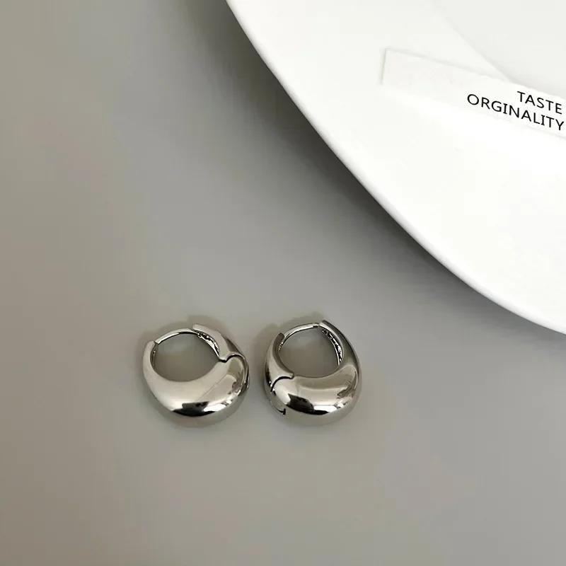 Stainless Steel Smooth Metal Chunky Hoop Earrings for Women Girls Fashion Round Circle Hoops Statement Earrings Punk Zircon