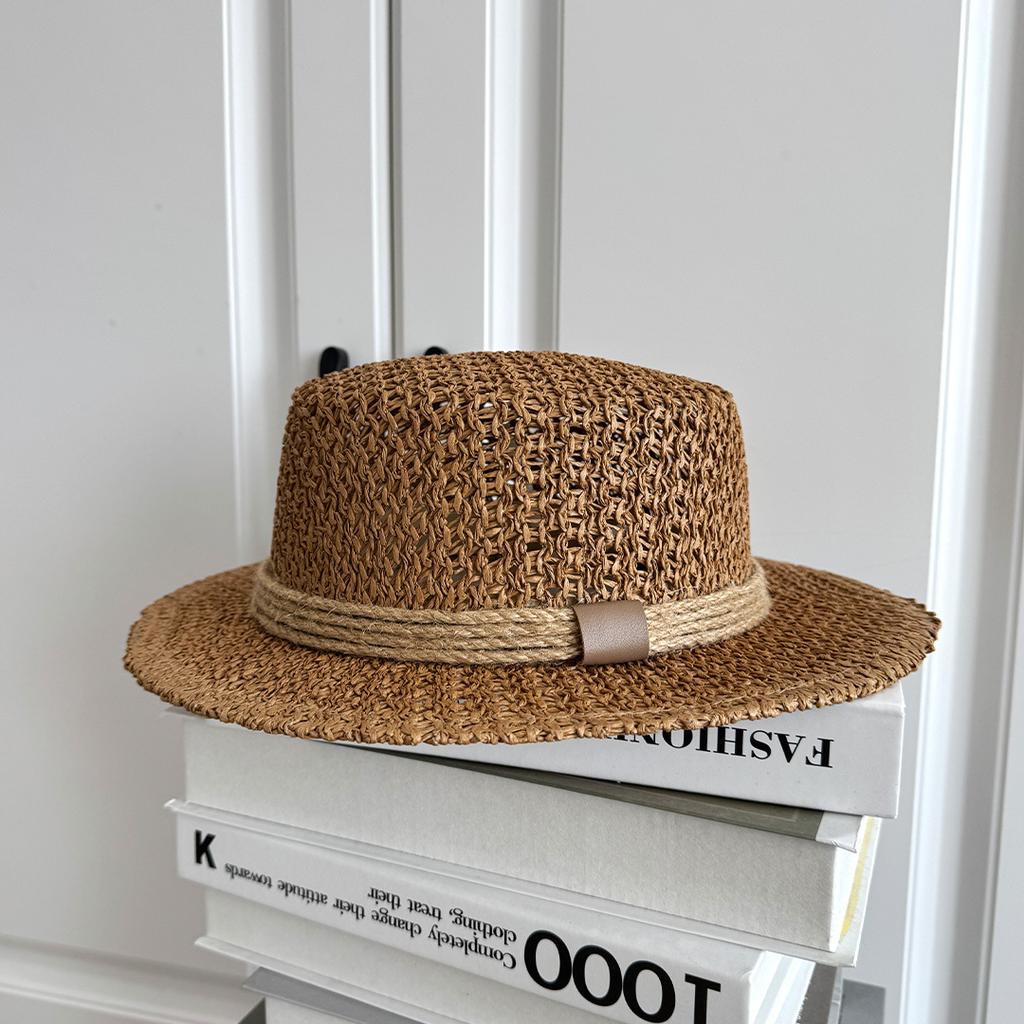 French hollow hand-woven straw hat women's summer travel versatile flat top top hat beach hat casual sun hat