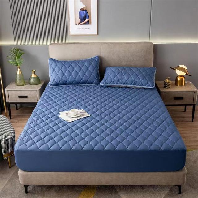 King Queen Size Anti -Mites Soft Comfortable Bed Cover Solid Color Waterproof Mattress Cover Not Including Pillowcase