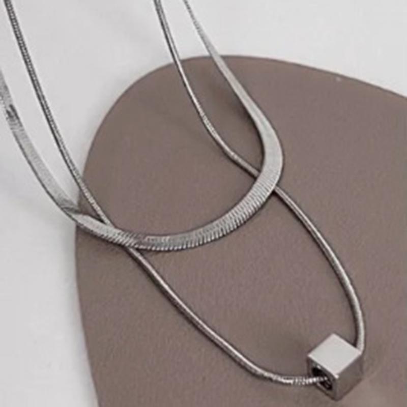 Stacking and Wearing Type Double Layer Geometric Titanium Steel Pendant Necklace for Women Charm Clavicle Chain Fashion Jewelry