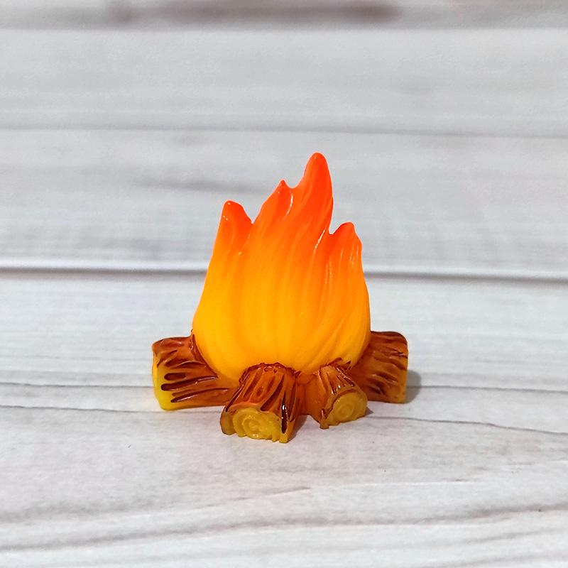 Mini Bonfire Firewood Stack: Small Fire Pit Torch and Micro Landscape Bonsai Ornament for DIY Decor.