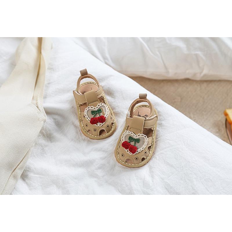 Summer New One-year-old Girls' Infant Shoes Squeaky Sandals Little Girl Princess Baby Soft Sole Closed-toe Walking Shoes