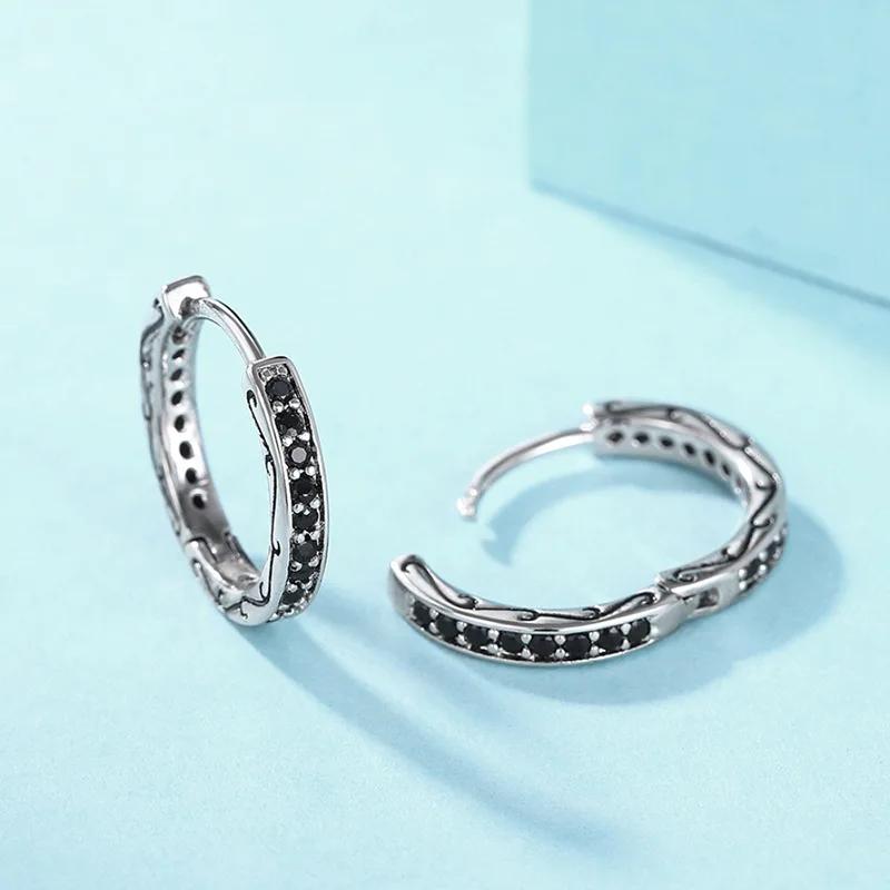 New European and American High End Relief Texture Design Zircon Personalized Design Sense Fashionable Retro Daily Wear Zircon