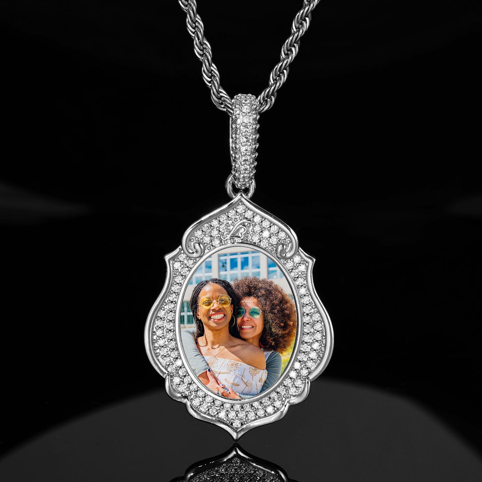 

Customized Hip Hop Photo Pendant Necklace with Zircon Inlay
